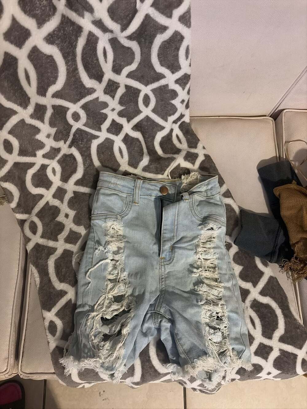 Going To Extremes Bermudas - Light Blue Wash
